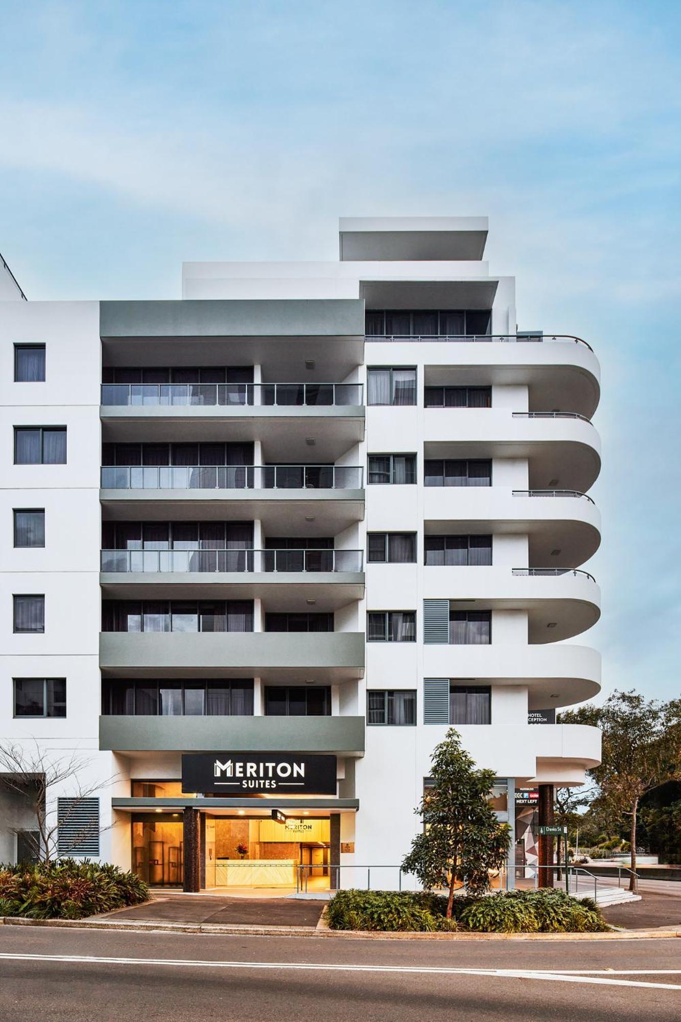 Meriton Suites Waterloo Sydney Exterior foto